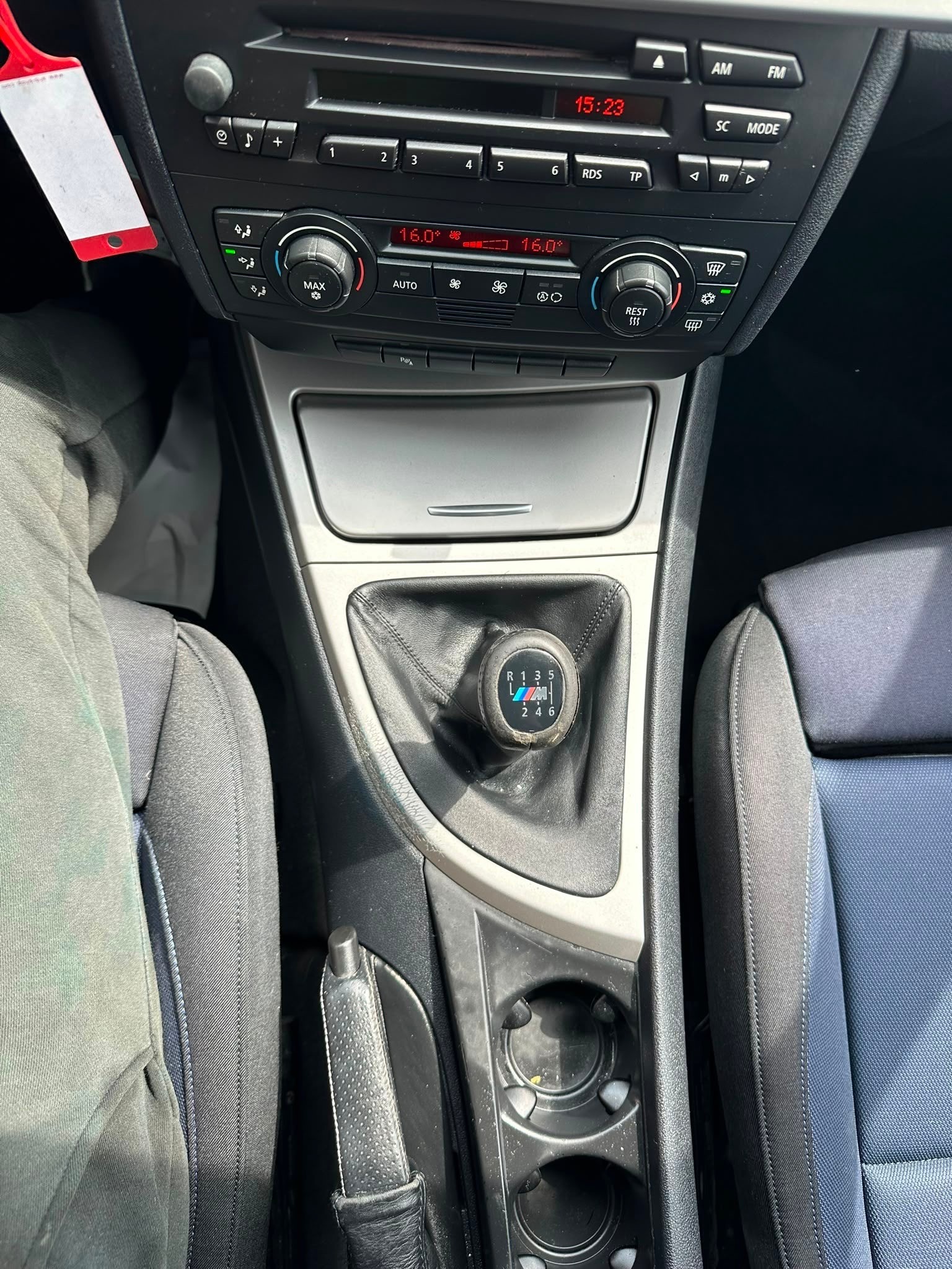 BMW 120i-image-16