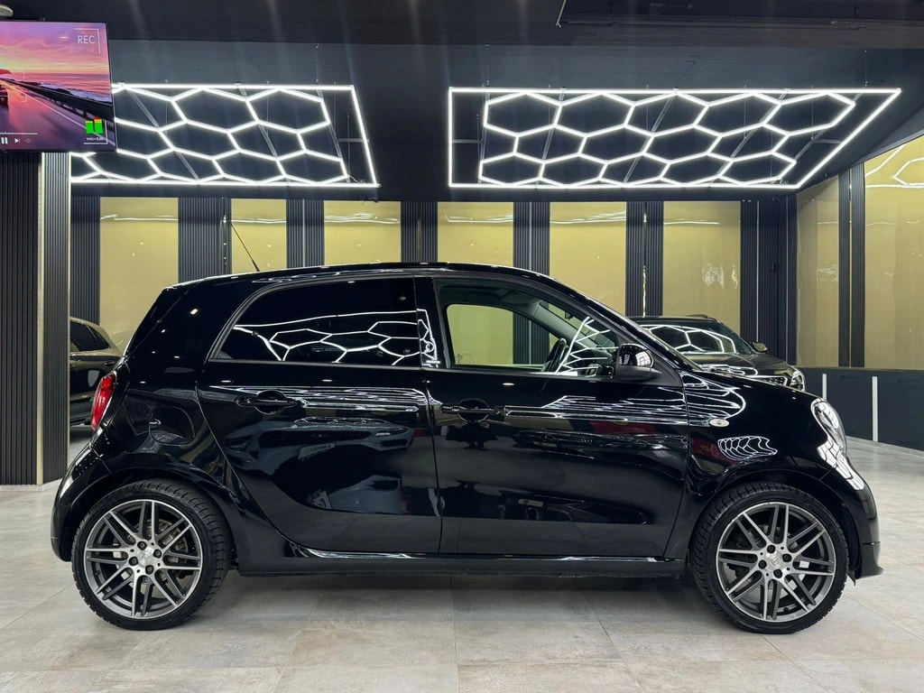 SMART forfour Brabus twinamic-image-3