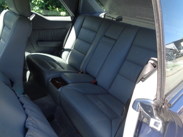 MERCEDES-BENZ 300 CE-image-8