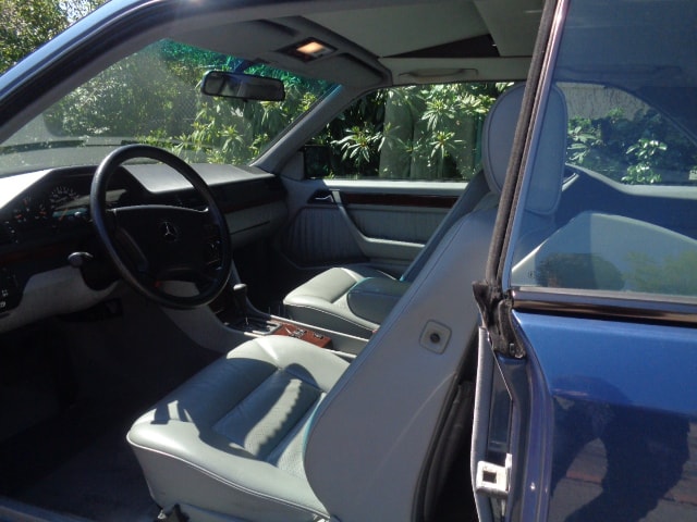 MERCEDES-BENZ 300 CE-image-7