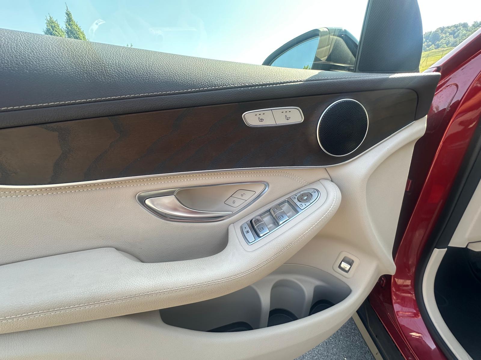 MERCEDES-BENZ GLC 250 Exclusive 4Matic 9G-Tronic-image-8