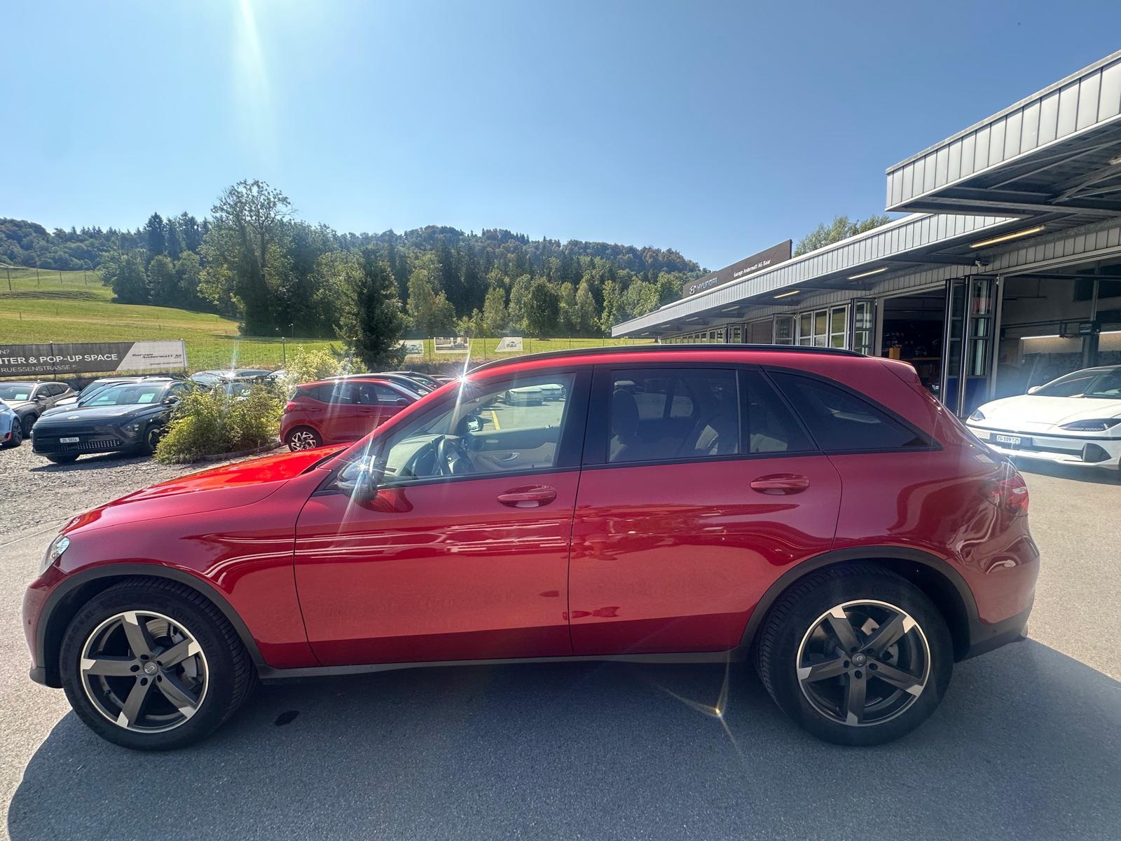 MERCEDES-BENZ GLC 250 Exclusive 4Matic 9G-Tronic-image-2