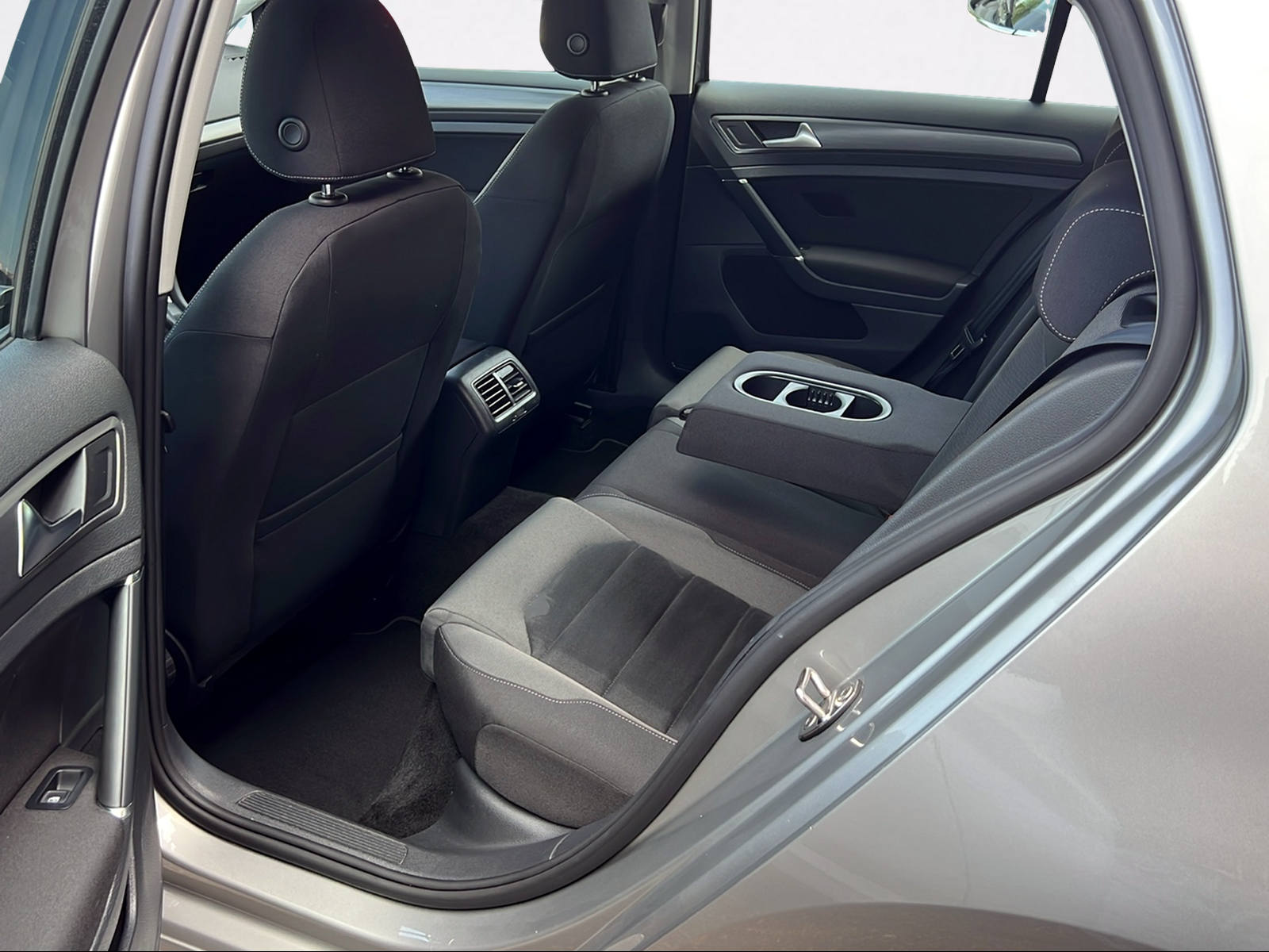 VW Golf 1.5 TSI EVO Comfortline DSG-image-9