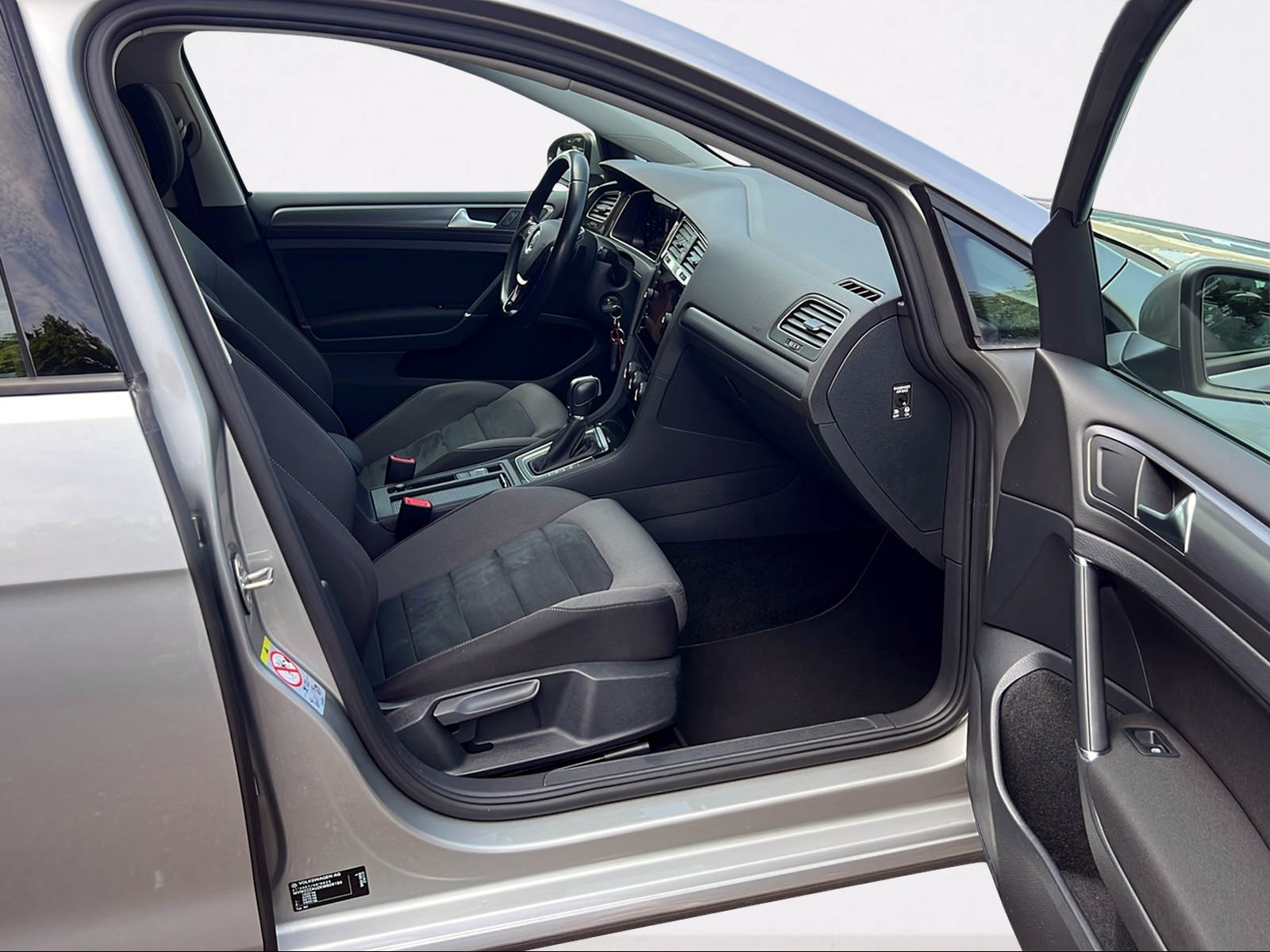 VW Golf 1.5 TSI EVO Comfortline DSG-image-3