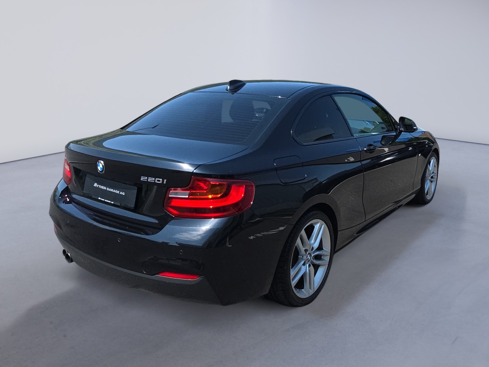 BMW 220i SAG Coupé-image-4