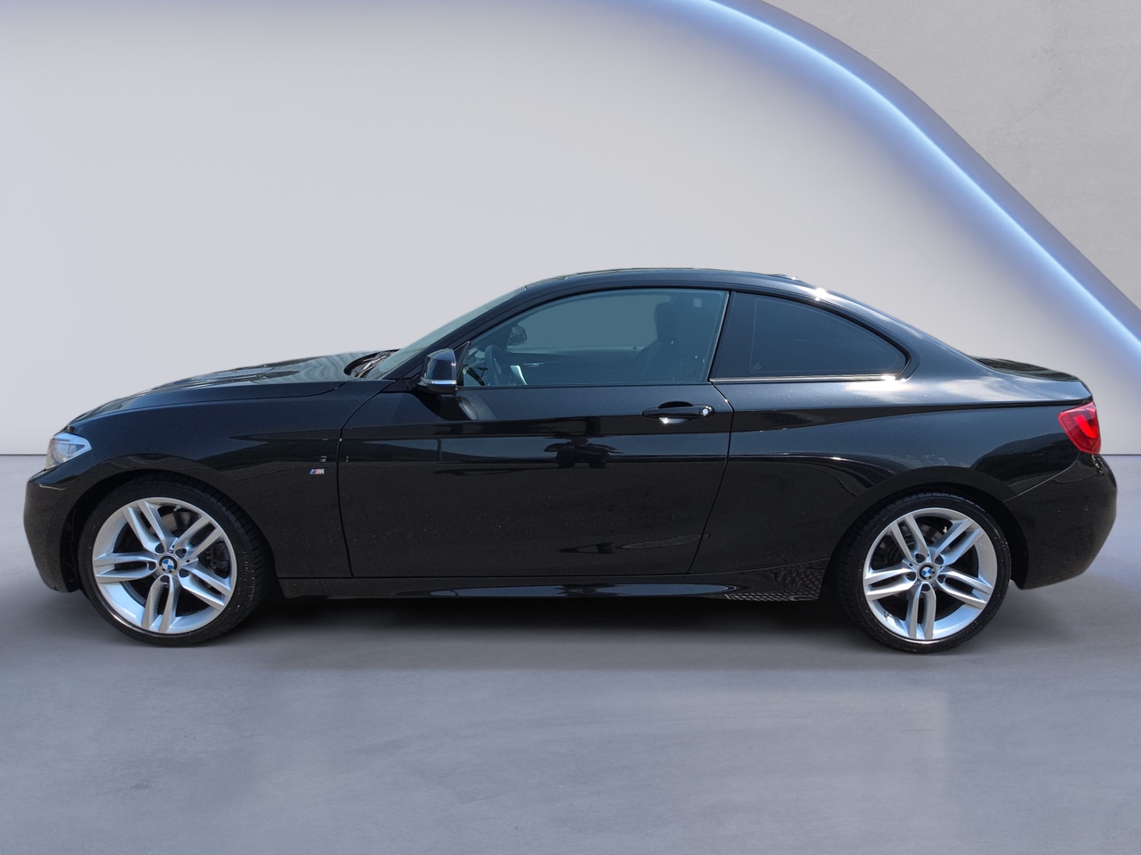 BMW 220i SAG Coupé-image-1