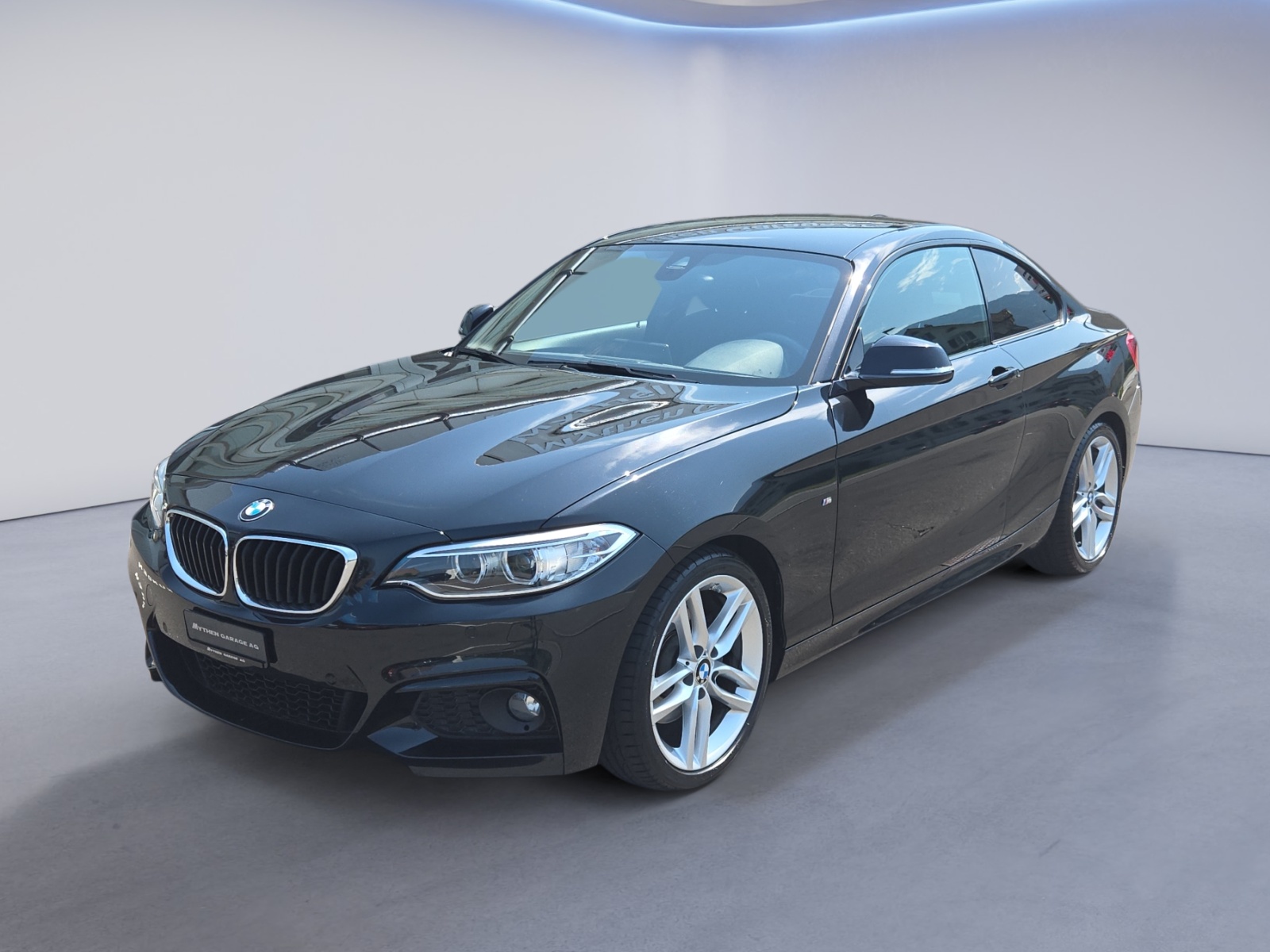 BMW 220i SAG Coupé-image-0