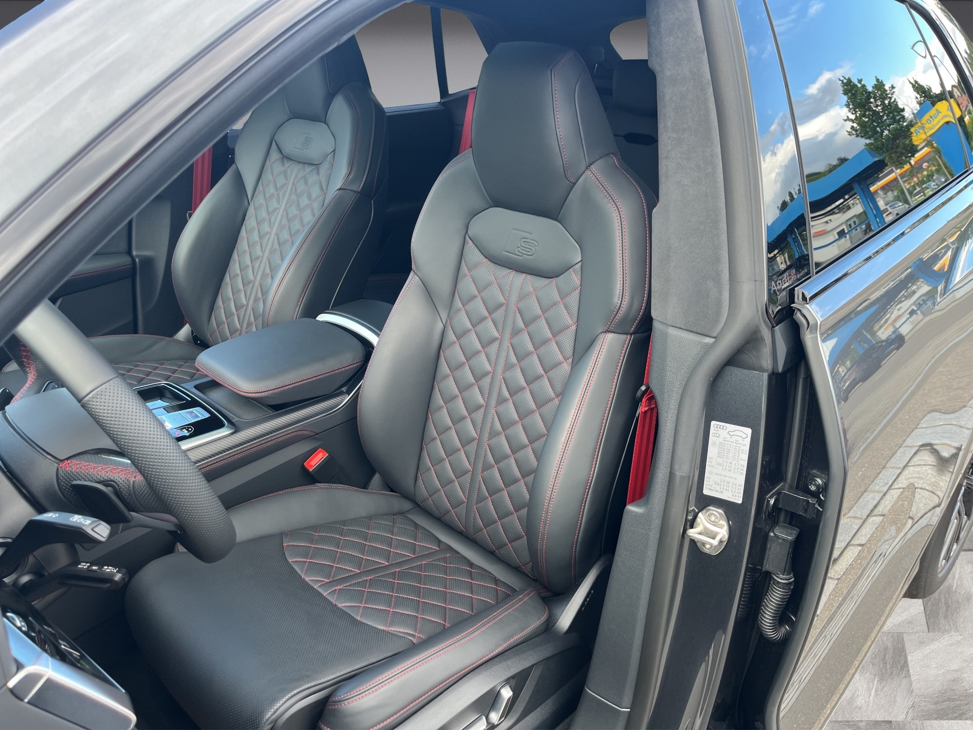 AUDI Q8 SUV TDI quattro 210 kW tiptronic*Standheizung, AHK, B&O Sound, 23"Alu, Panodach, (5-Jahre Garantie)-image-9