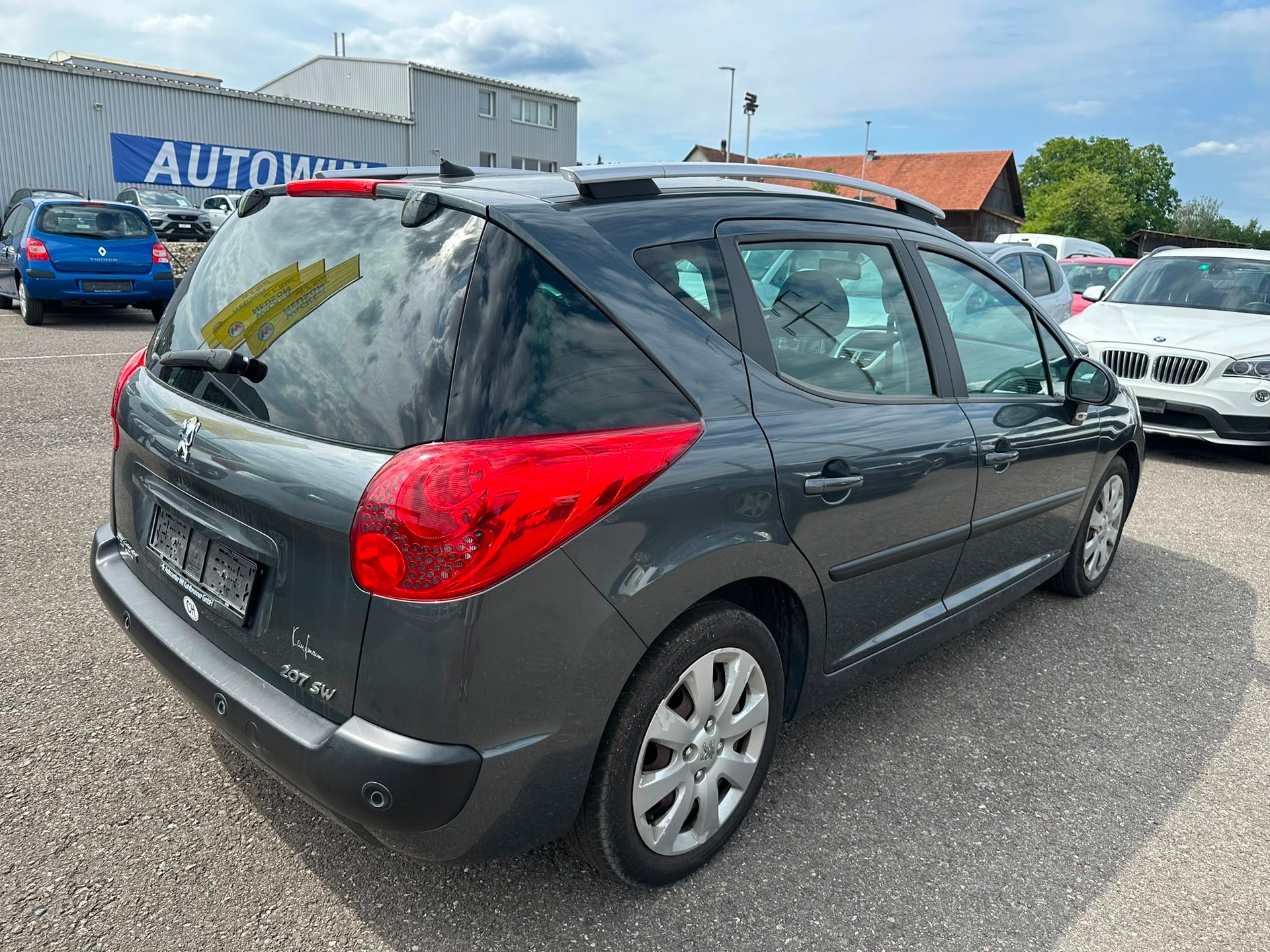 PEUGEOT 207 SW 1.6 HDI Sport-image-4