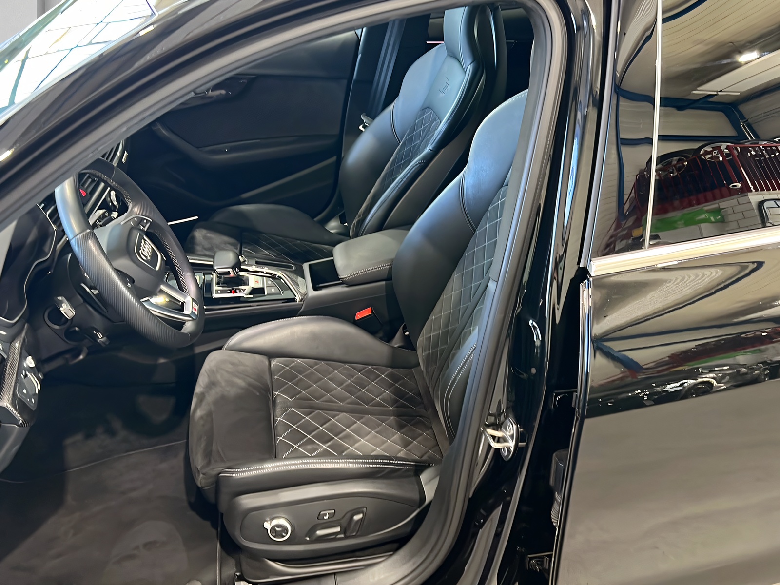 AUDI S4 Avant 3.0 TDI qu**S-Sportsitze,Matrix LED,Massagesitz,Head Up,Frisch ab MFK**-image-7