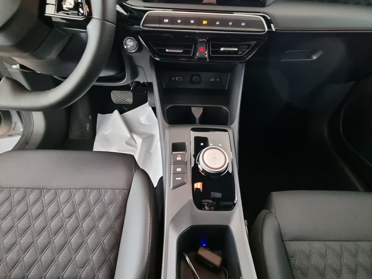 MG MG3 1.5 Hybrid Luxury Aut.-image-9