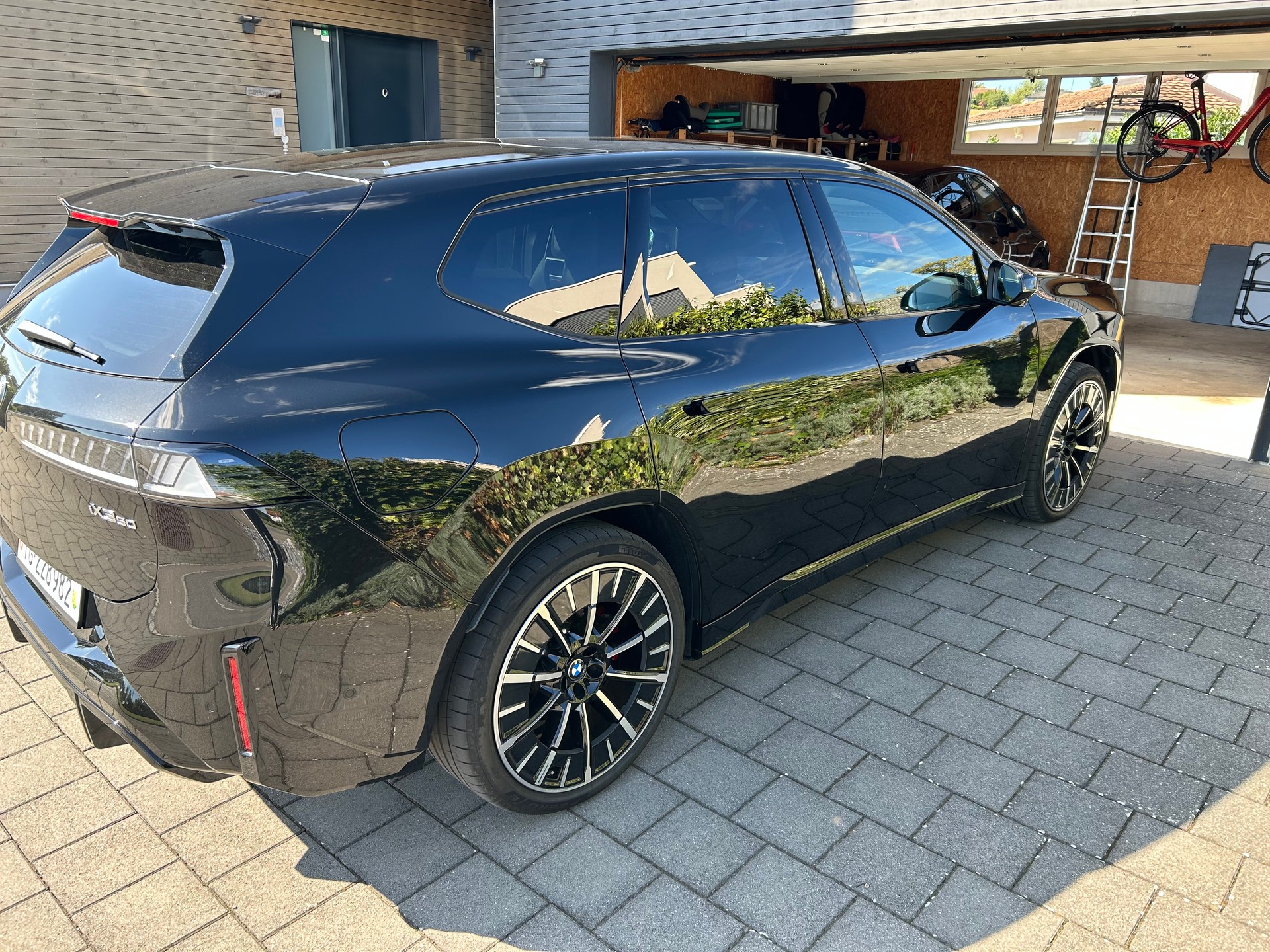 BMW 50 xDrive MSport Pro, AHK, komplettes Zubehör-image-3