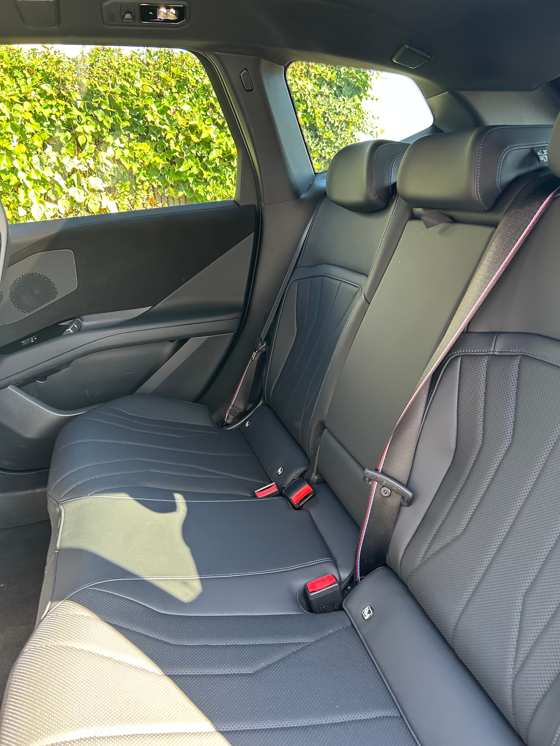 BMW 50 xDrive MSport Pro, AHK, komplettes Zubehör-image-7