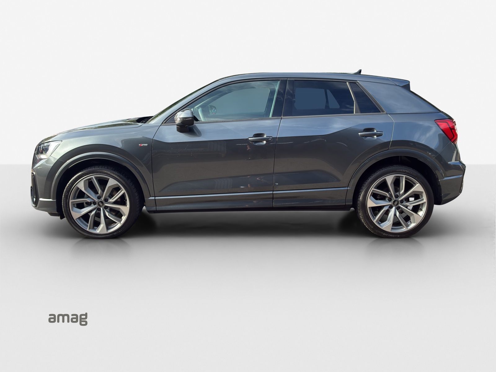 AUDI Q2 40 TFSI S line Attraction quattro S-tronic-image-1