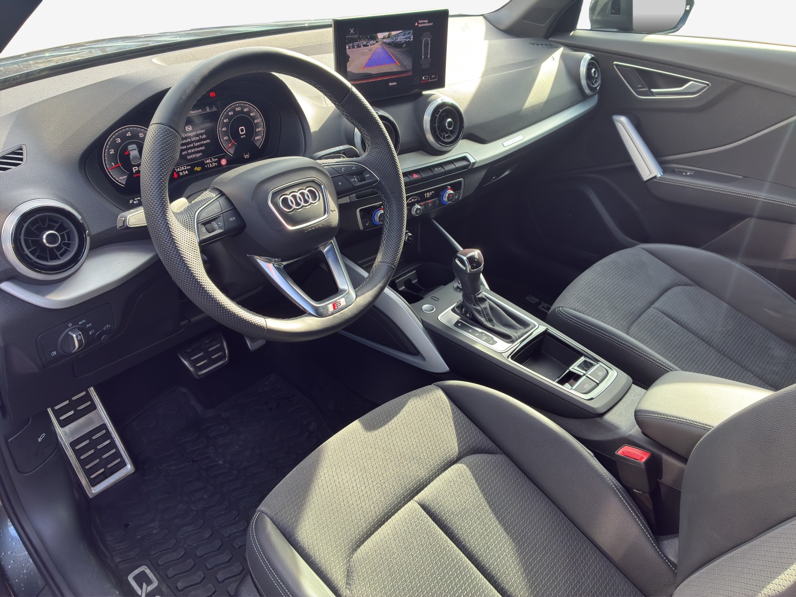 AUDI Q2 40 TFSI S line Attraction quattro S-tronic-image-15