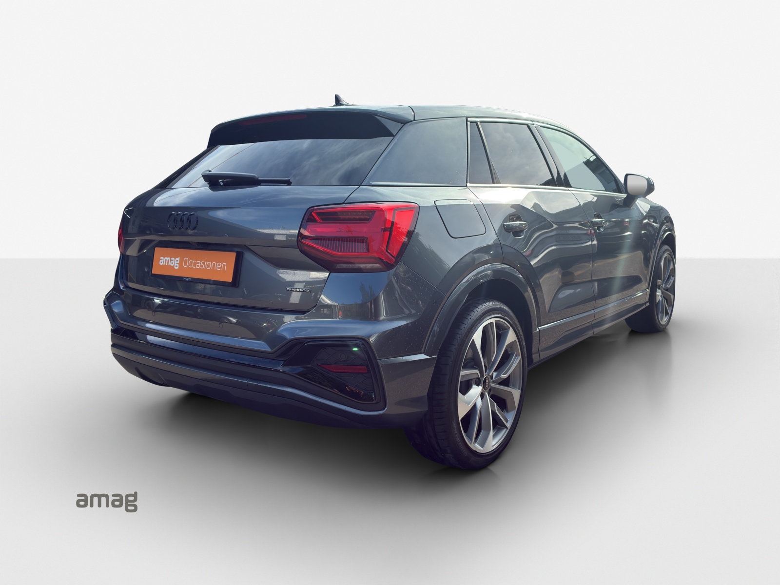 AUDI Q2 40 TFSI S line Attraction quattro S-tronic-image-4