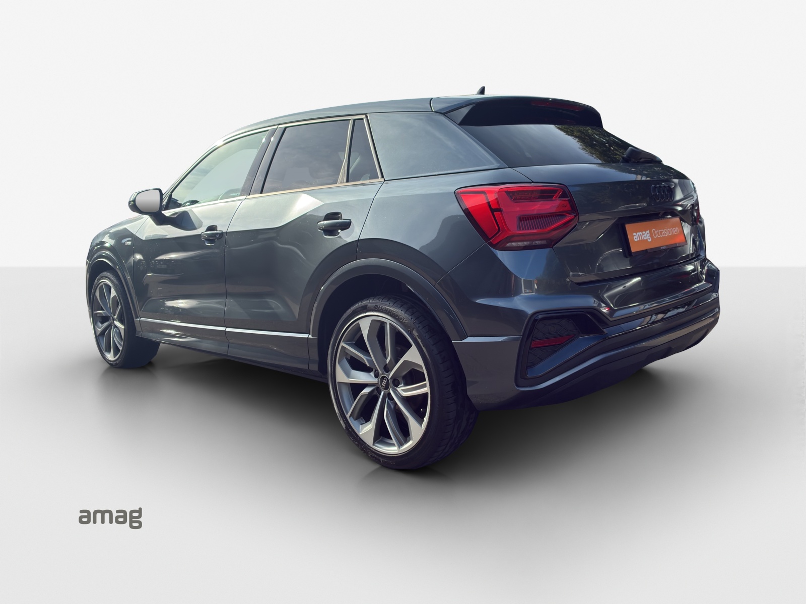 AUDI Q2 40 TFSI S line Attraction quattro S-tronic-image-2