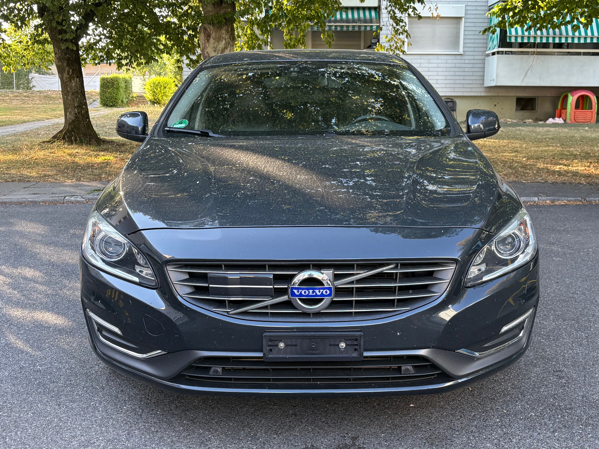 VOLVO V60 D4 Momentum ab MFK und Service-image-1