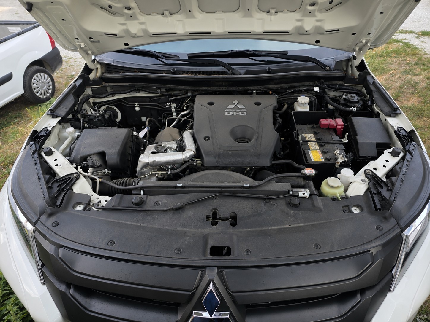 MITSUBISHI 2.2 DID 4x4 Value-image-5