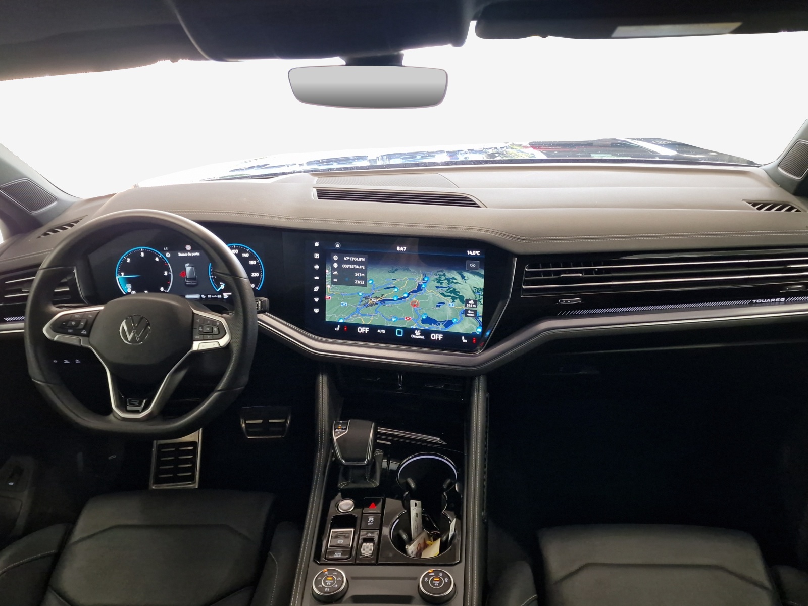VW Touareg 3.0 TDI R-Line Tiptronic-image-8
