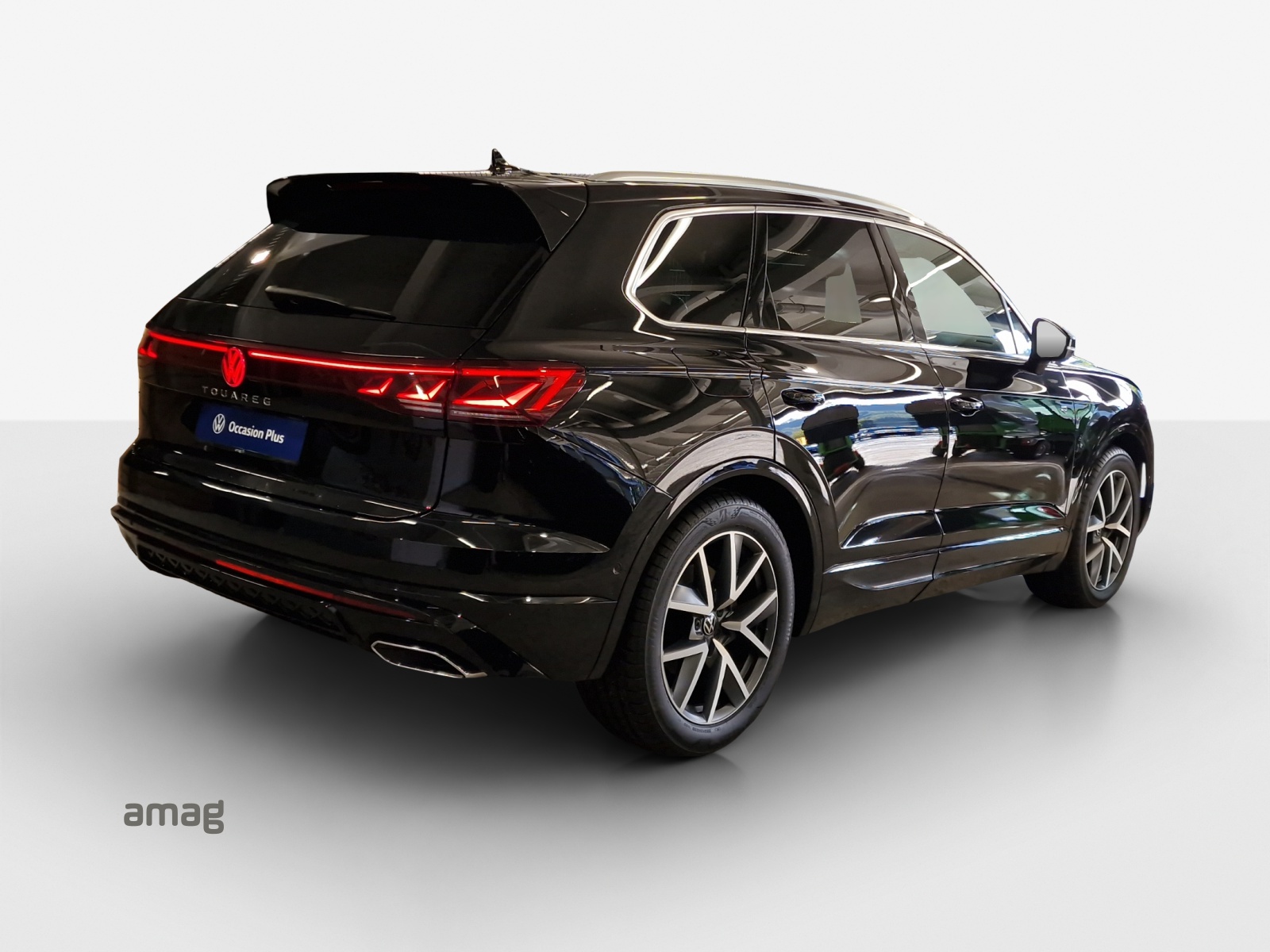 VW Touareg 3.0 TDI R-Line Tiptronic-image-4