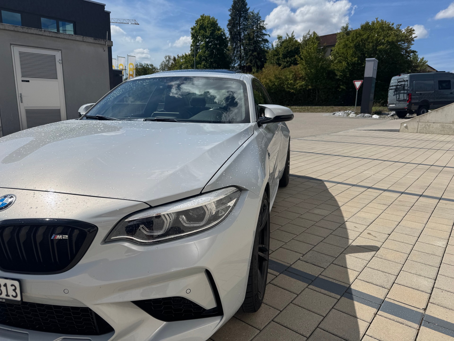 BMW M2 Competition-image-2
