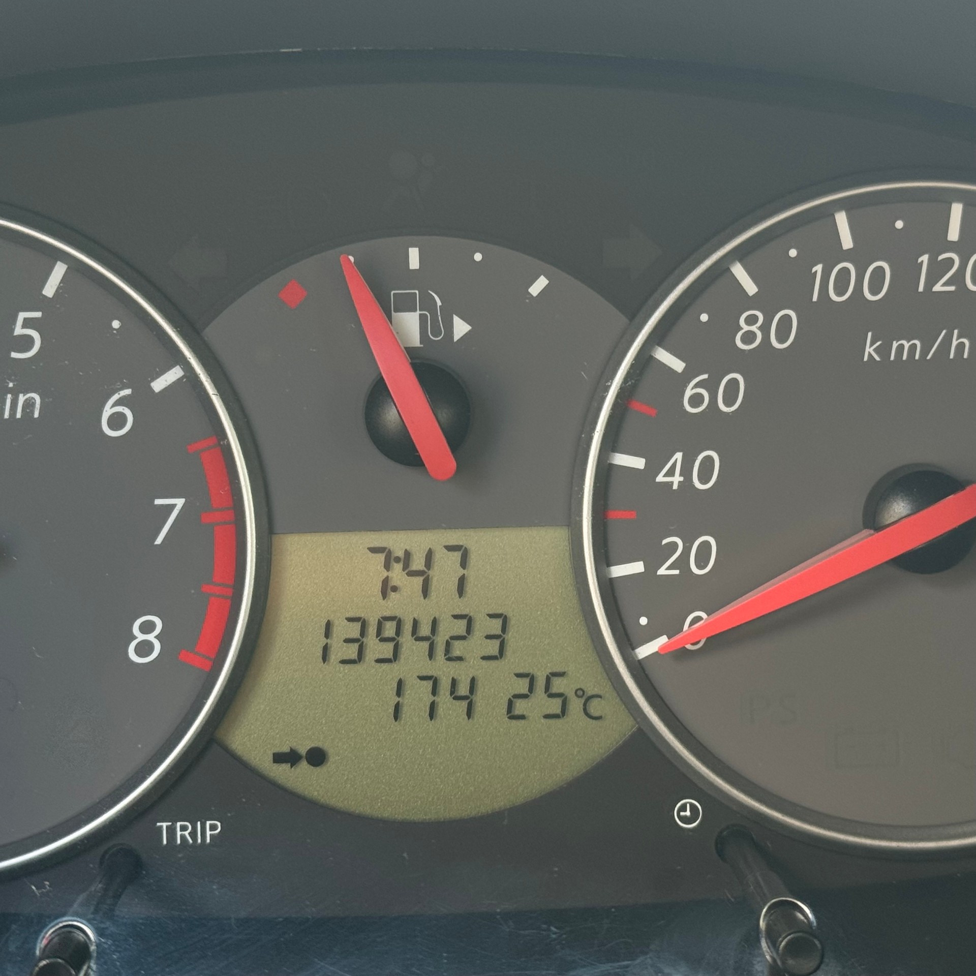 NISSAN Micra 1.4 i-Way-image-6