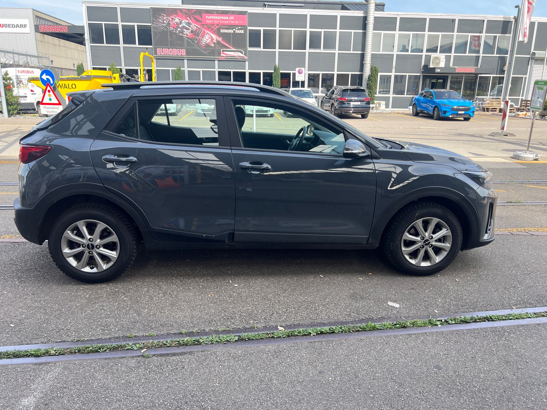 KIA Stonic 1.0 T-GDI GT-Line DCT-image-3