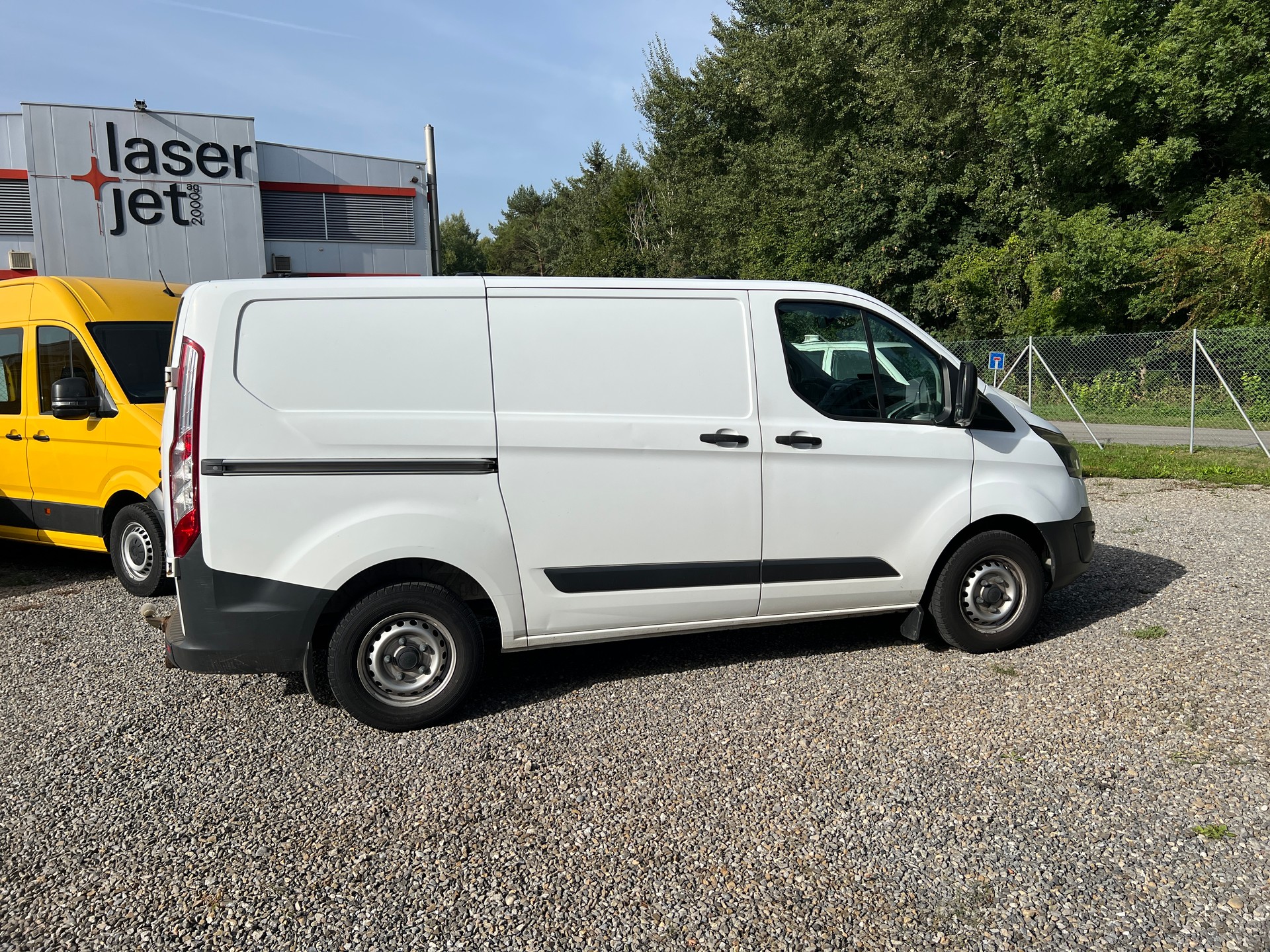 FORD Transit Custom Van 270 L1H1 Startup-image-3
