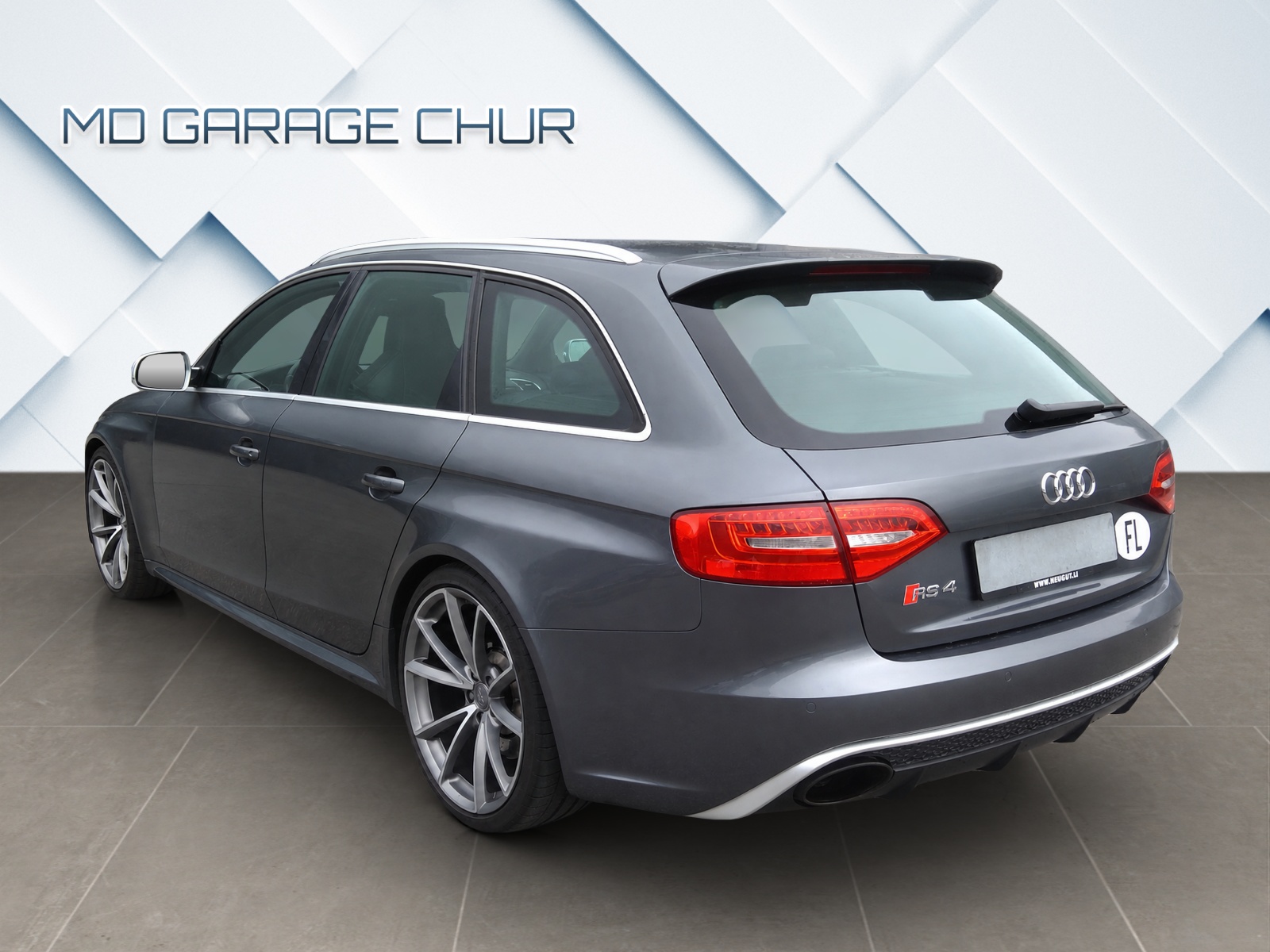 AUDI RS4 Avant 4.2 FSI V8 quattro S-tronic-image-5