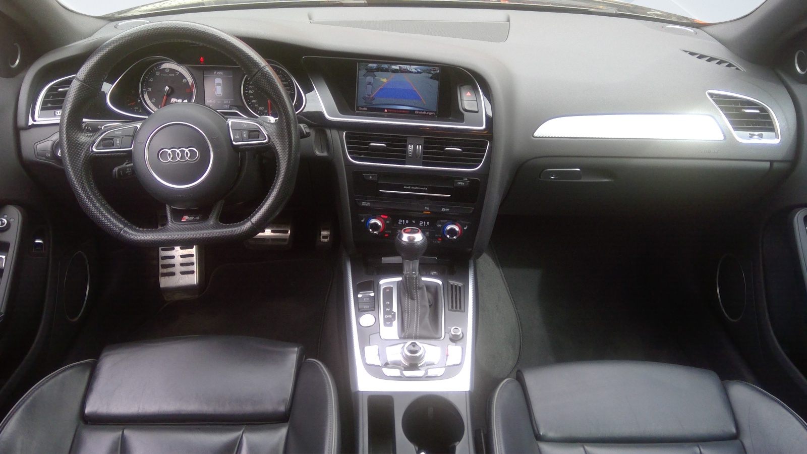AUDI RS4 Avant 4.2 FSI V8 quattro S-tronic-image-3