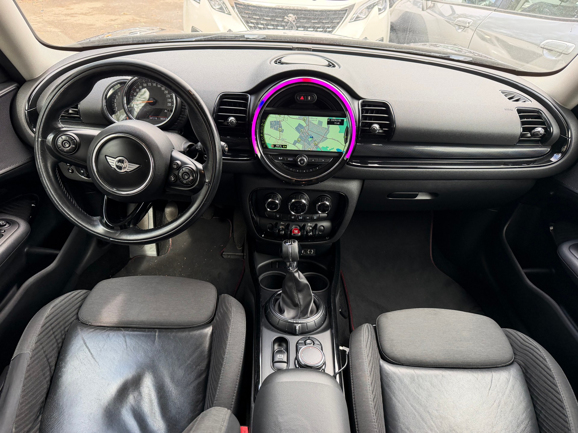 MINI Clubman Cooper S ALL4-image-9