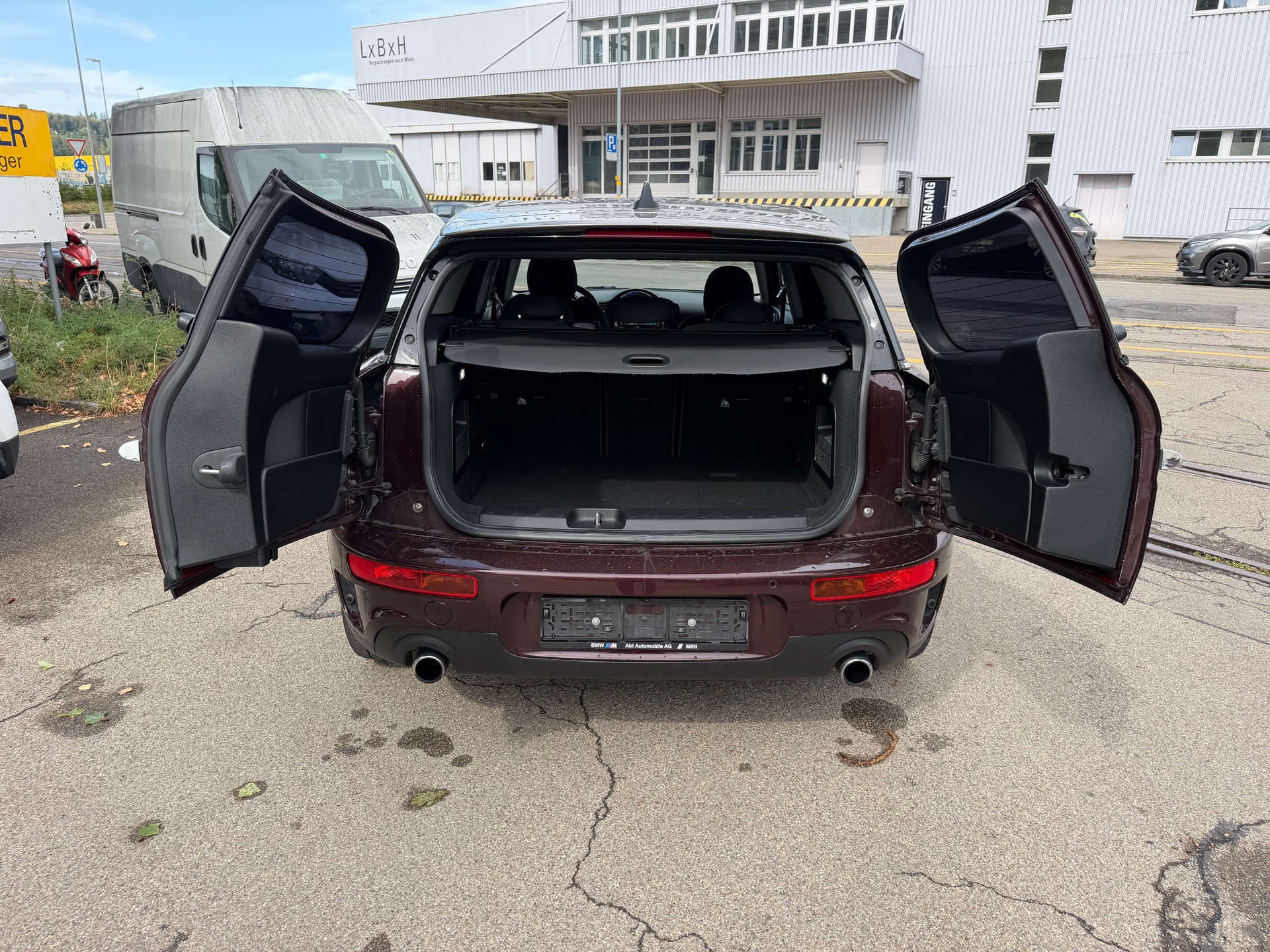MINI Clubman Cooper S ALL4-image-8