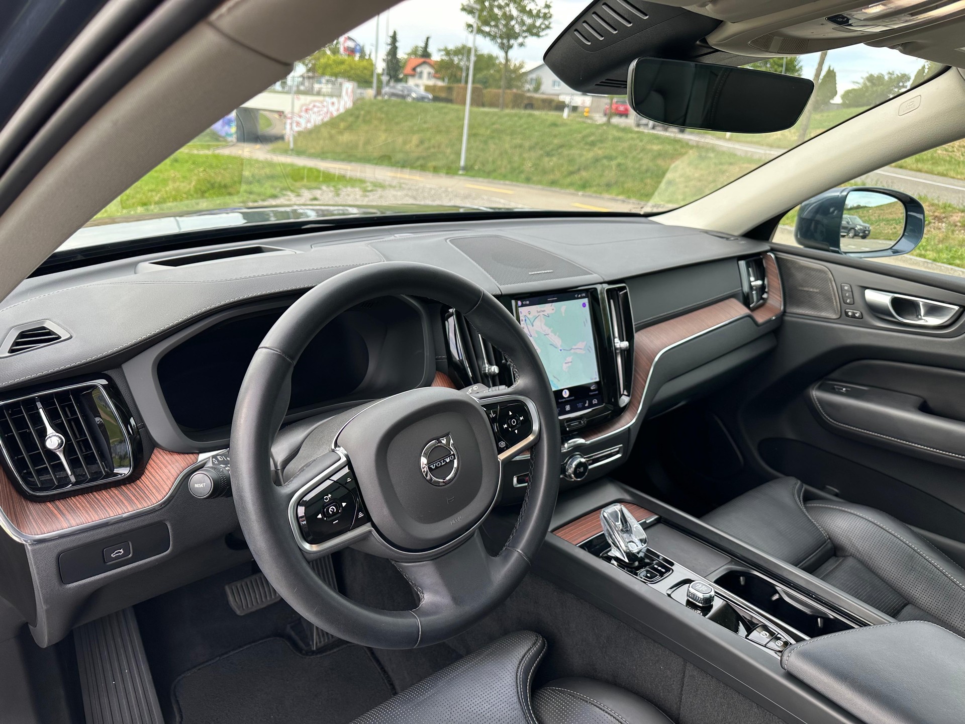 VOLVO 2.0 B5 MH Ultimate Bright AWD-image-4