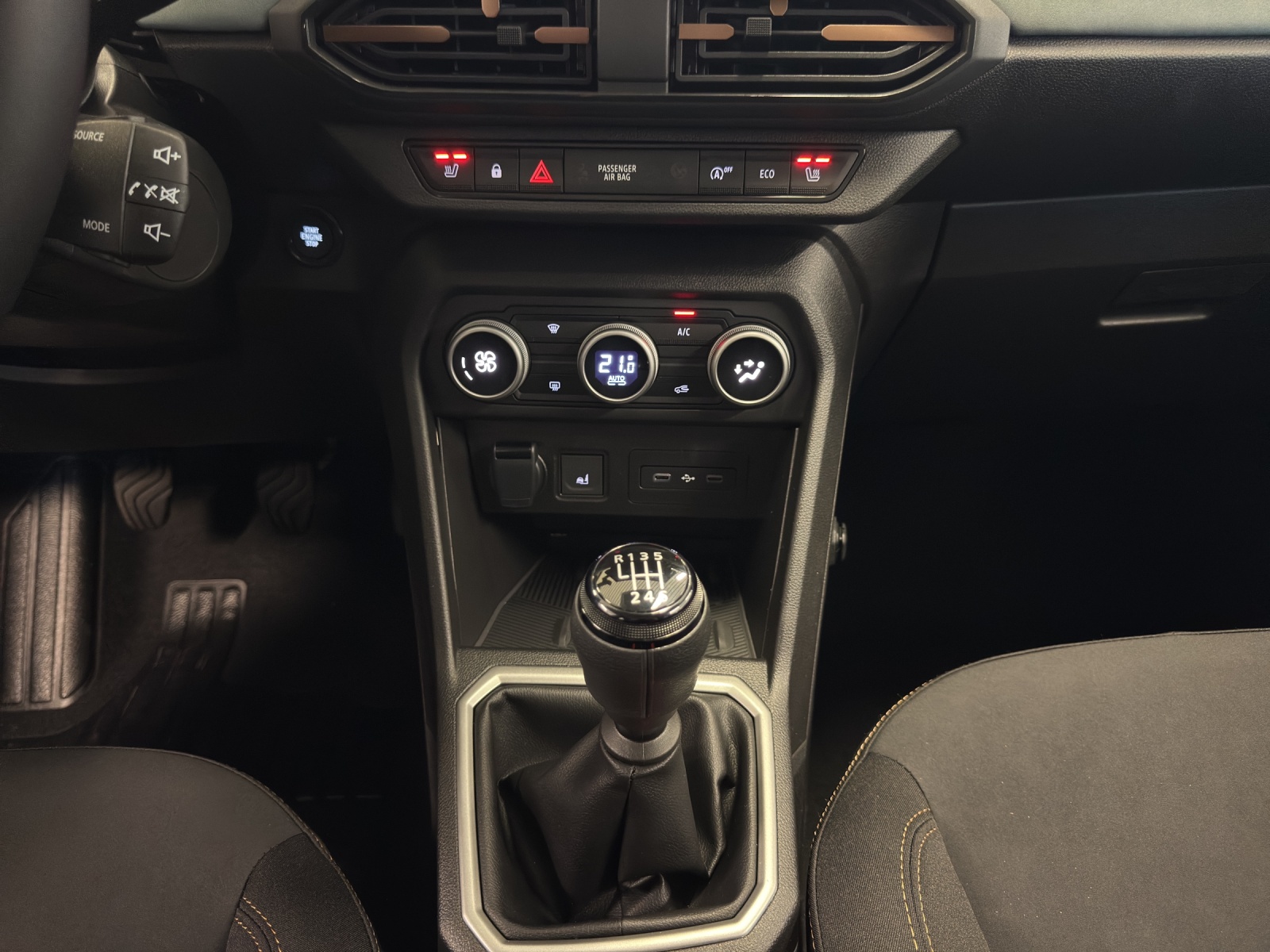 DACIA Jogger 1.0 TCe Extreme Demo-image-4