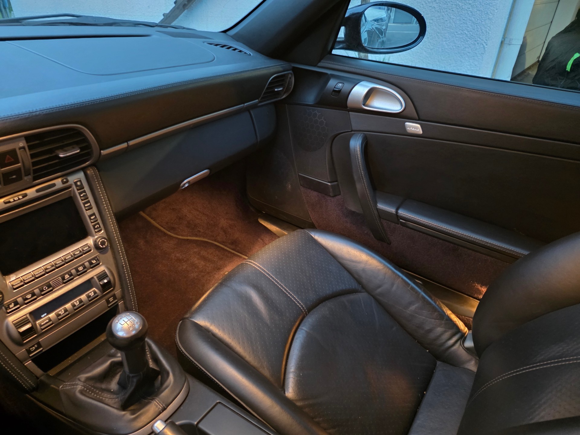 PORSCHE 3.6 Carrera 4-image-6
