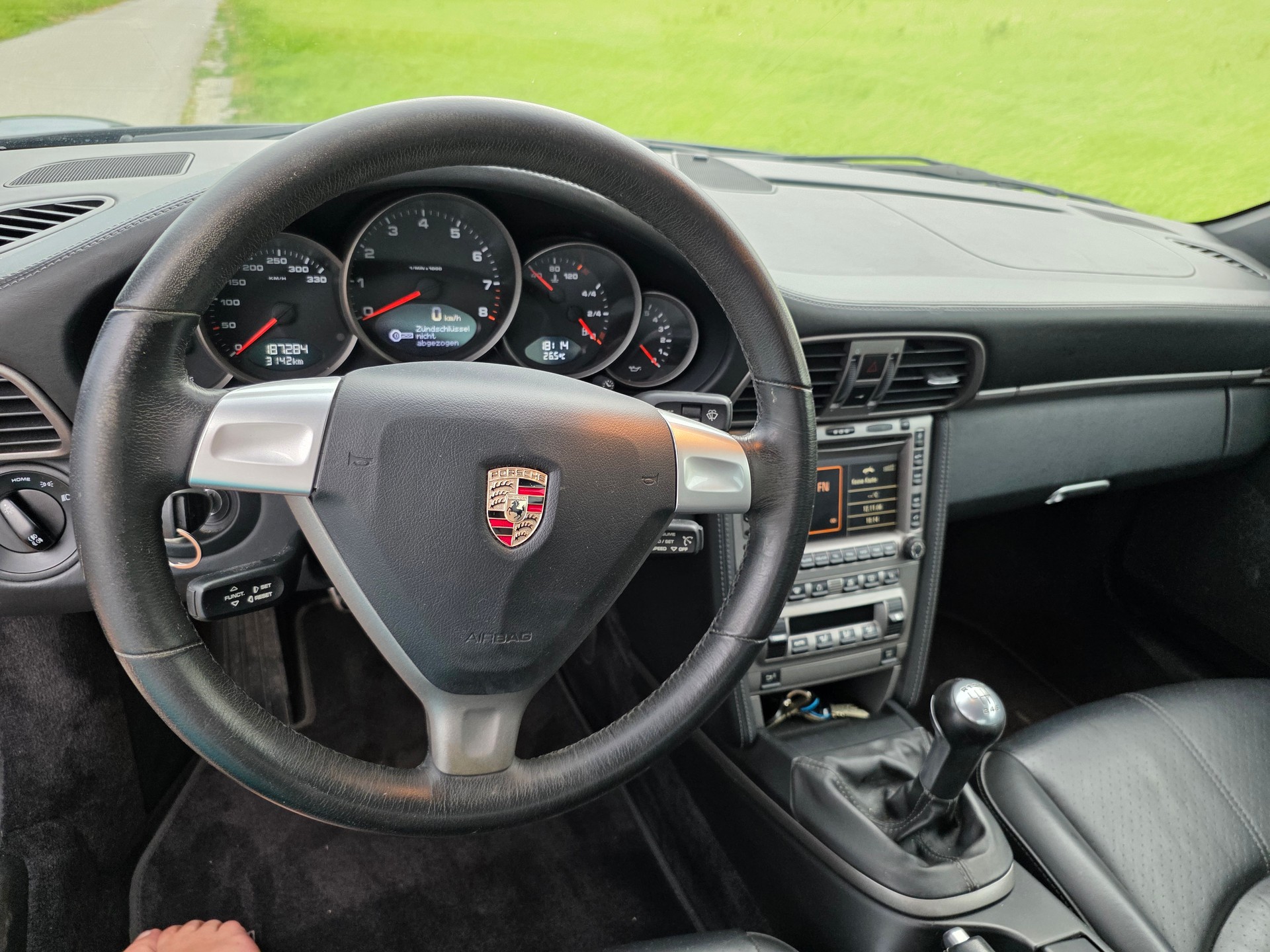 PORSCHE 3.6 Carrera 4-image-7