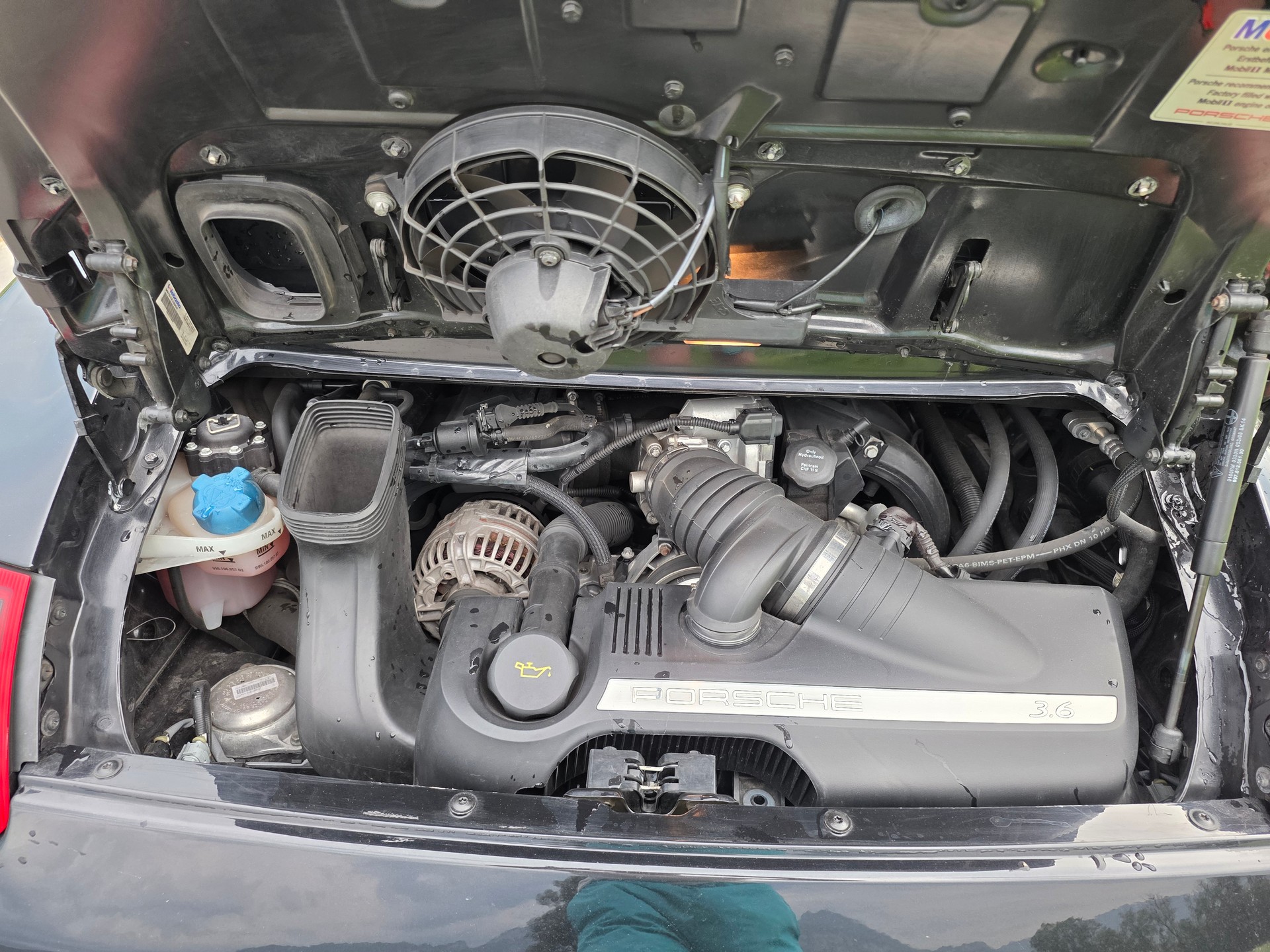 PORSCHE 3.6 Carrera 4-image-14