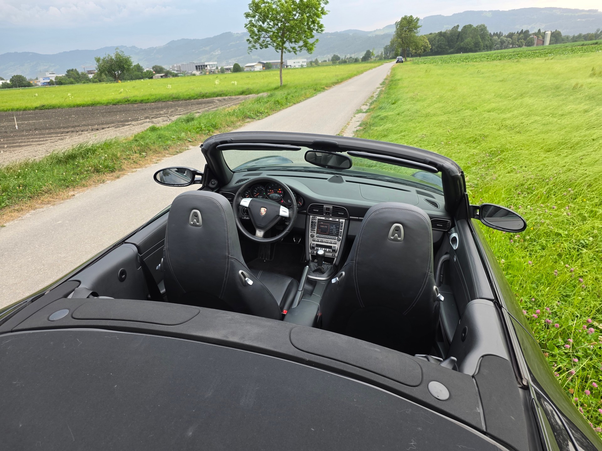PORSCHE 3.6 Carrera 4-image-12