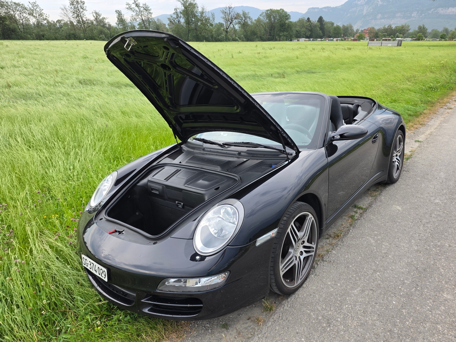PORSCHE 3.6 Carrera 4-image-16