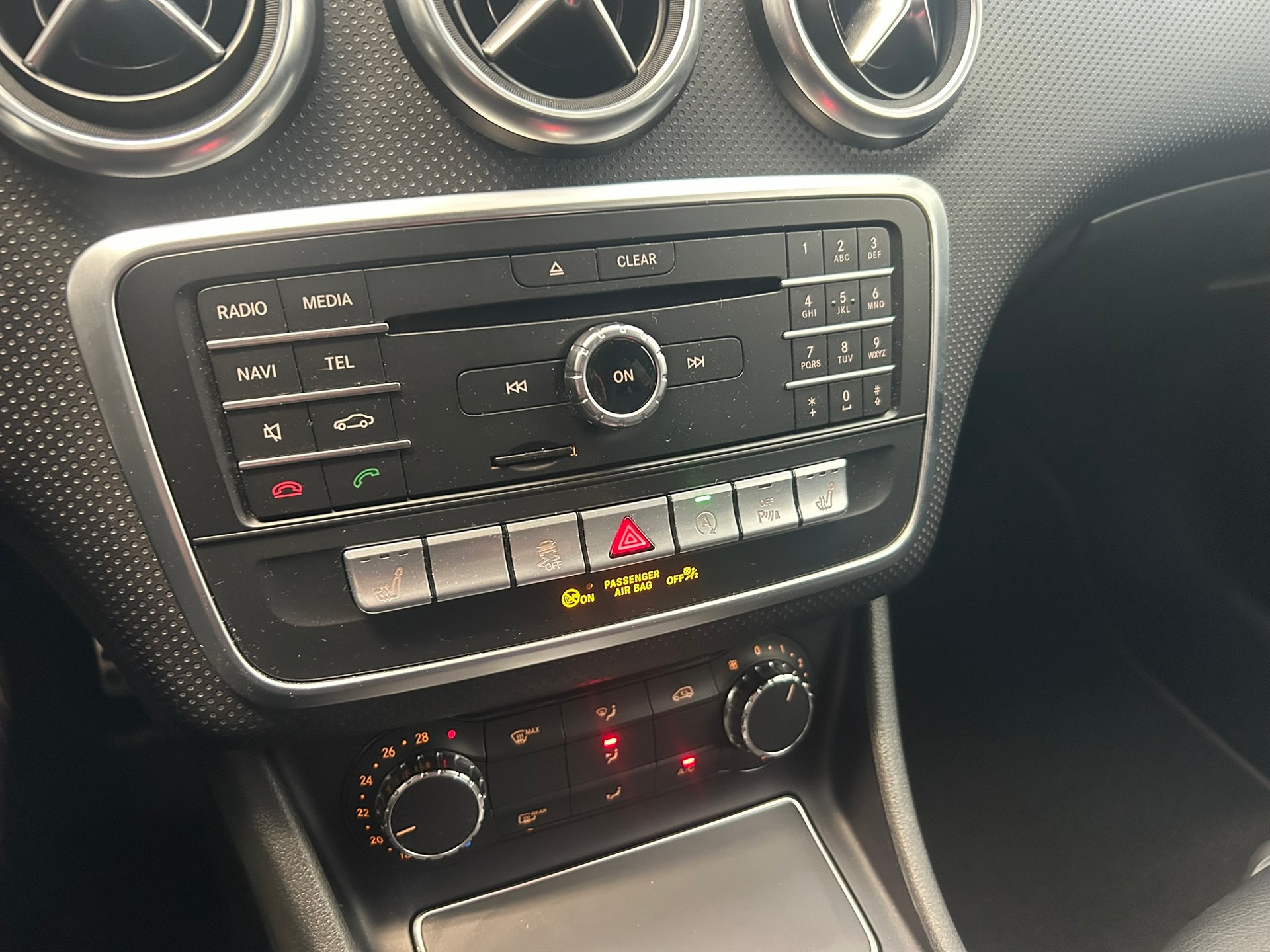MERCEDES-BENZ A 45 AMG 4Matic Speedshift 7G-DCT-image-16