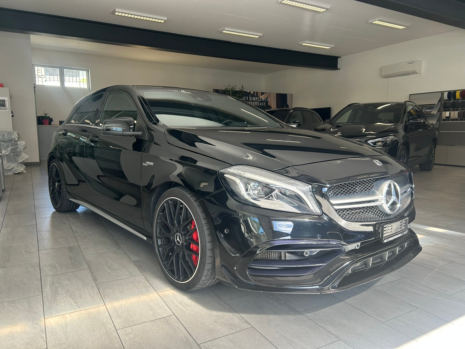MERCEDES-BENZ A 45 AMG 4Matic Speedshift 7G-DCT-image-2