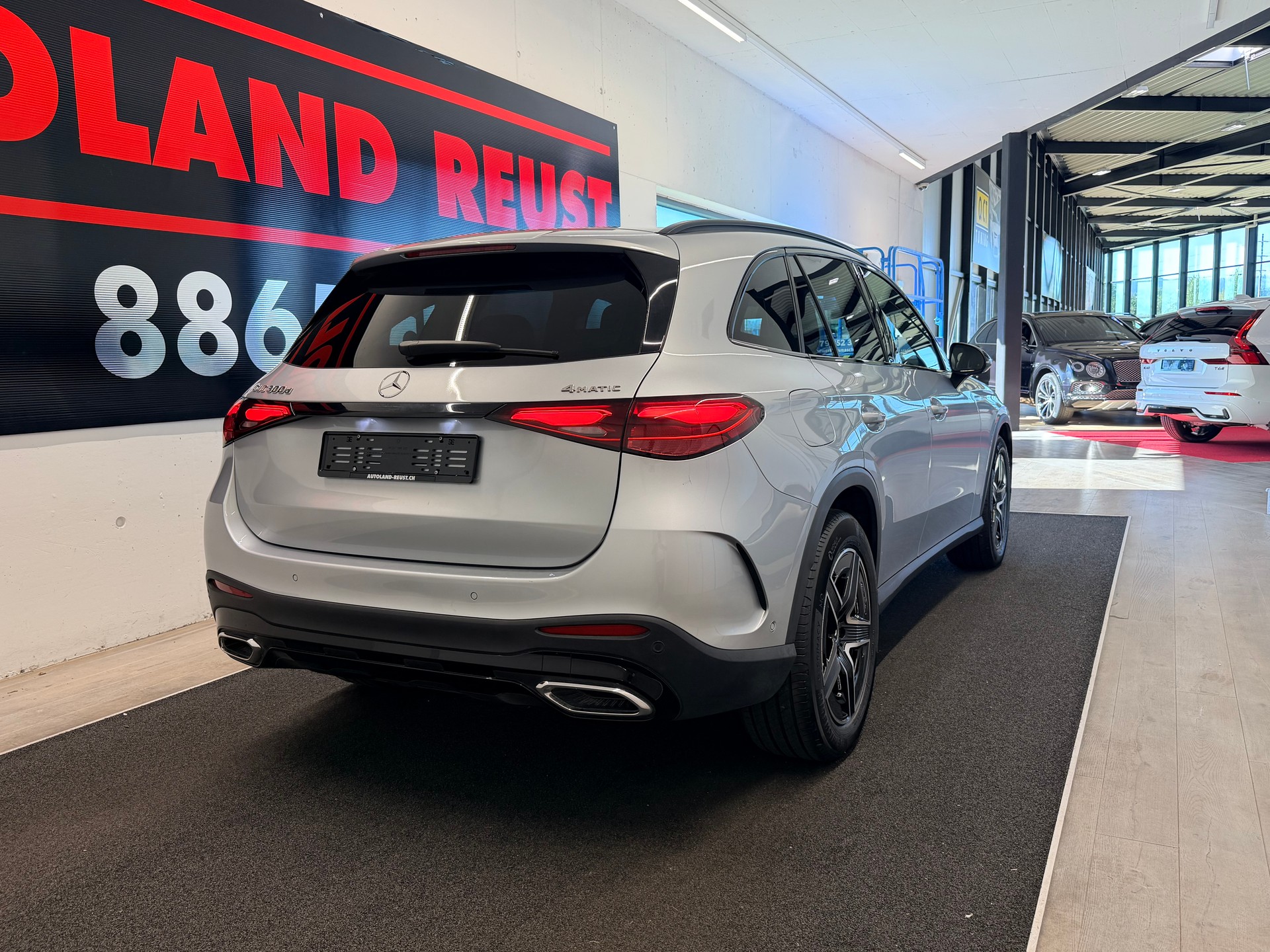 MERCEDES-BENZ GLC 300 d AMG 4Matic 9G-Tronic-image-5
