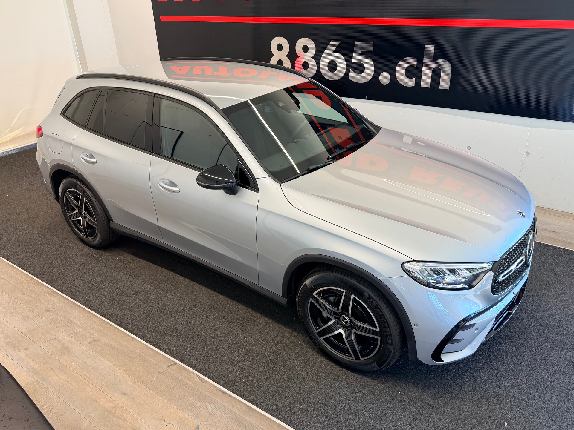 MERCEDES-BENZ GLC 300 d AMG 4Matic 9G-Tronic-image-4