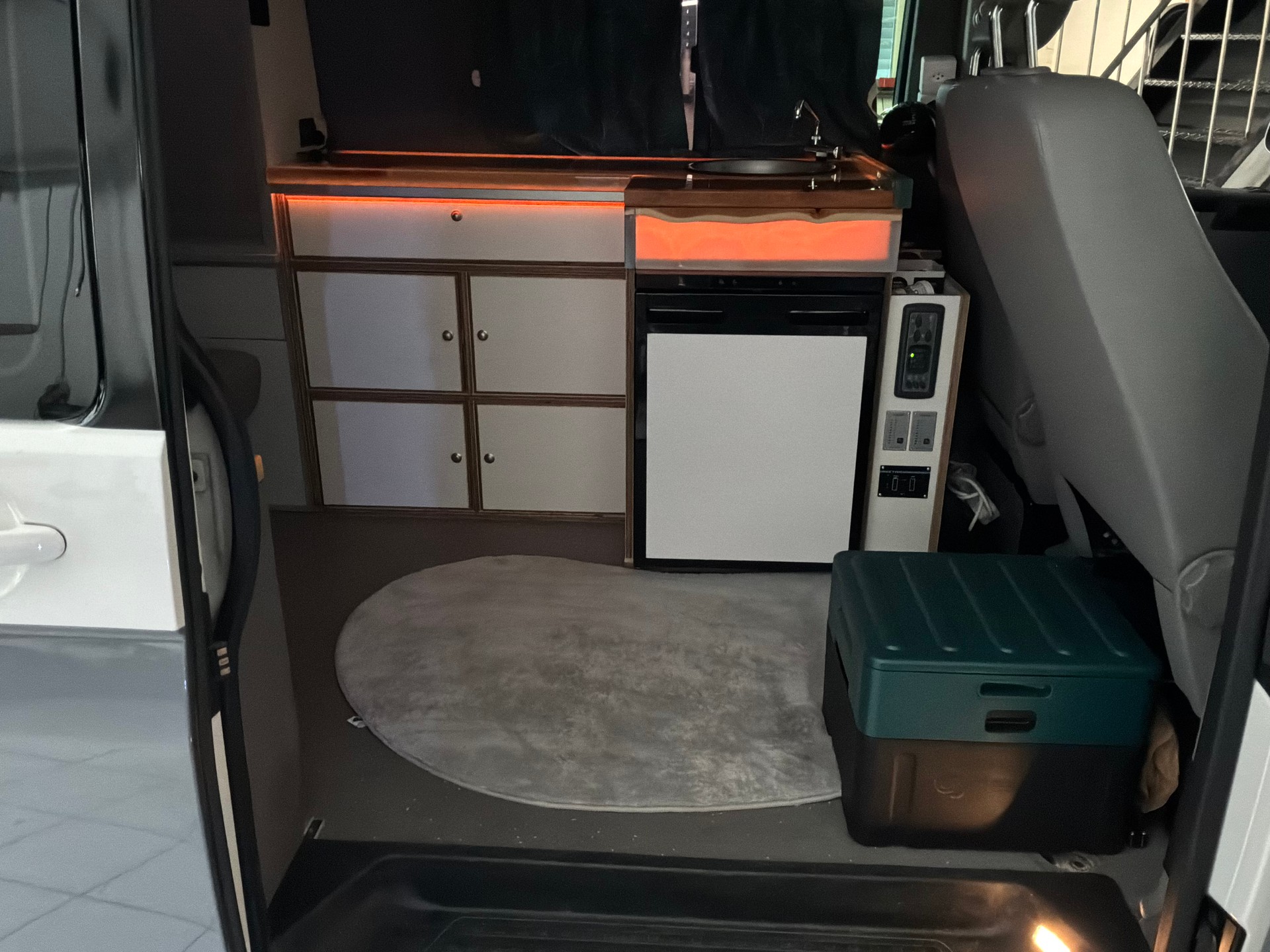 VW T5 California 2.0 TDI Comfortline-image-11