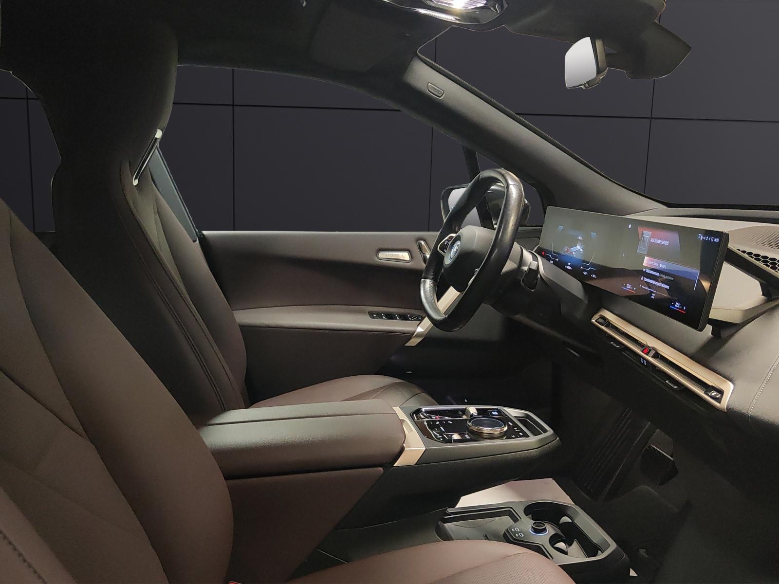 BMW iX I20 xDrive50-image-14