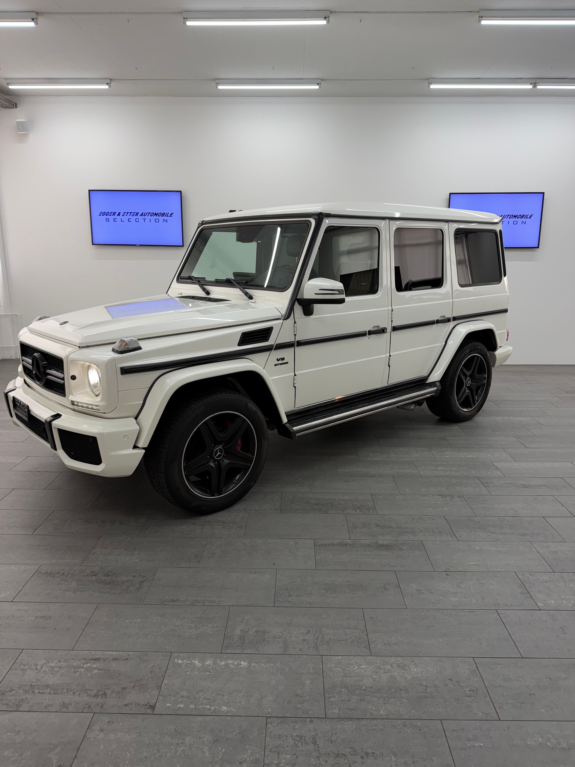 MERCEDES-BENZ G 63 AMG Automatic-image-1