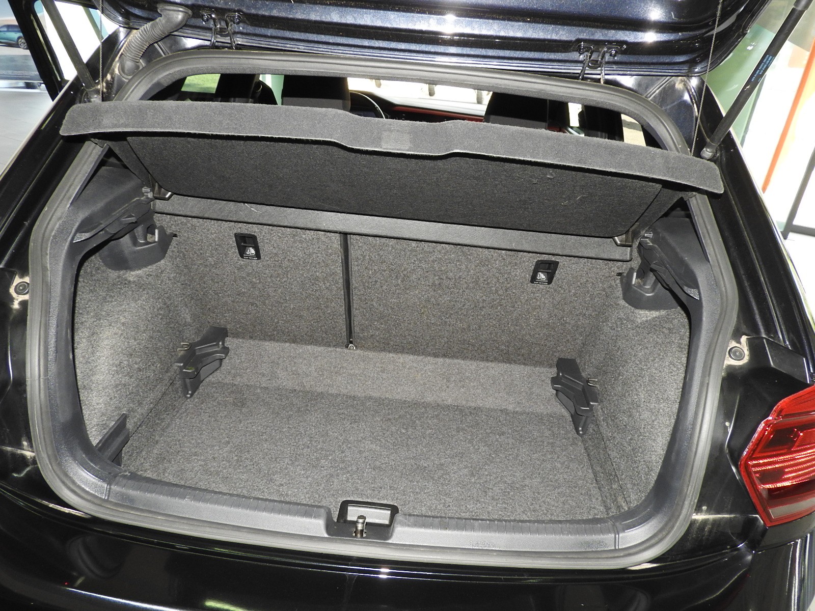 VW Polo 2.0 TSI GTI DSG-image-8