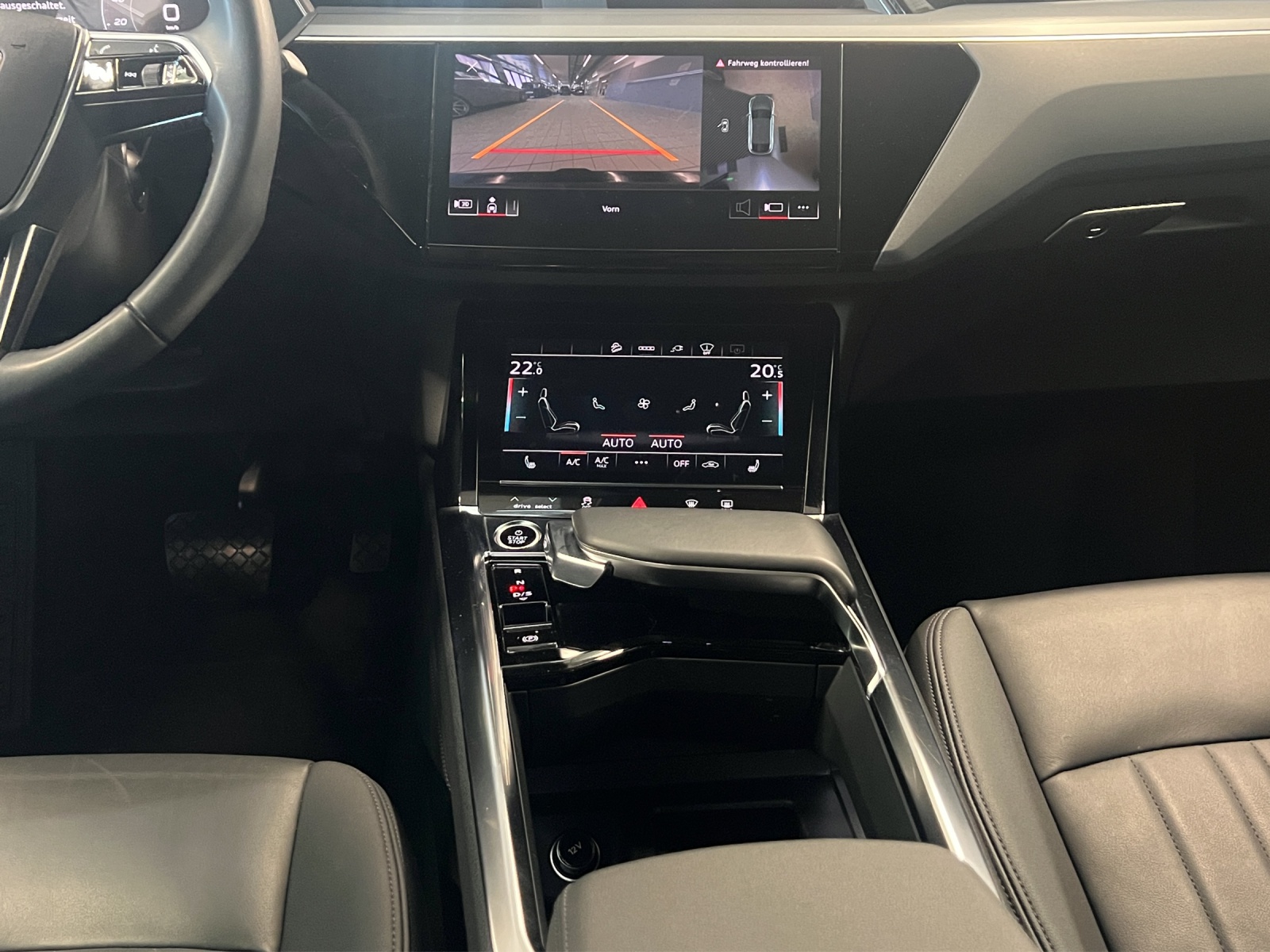 AUDI e-tron 50 Sportback Advanced quattro-image-11