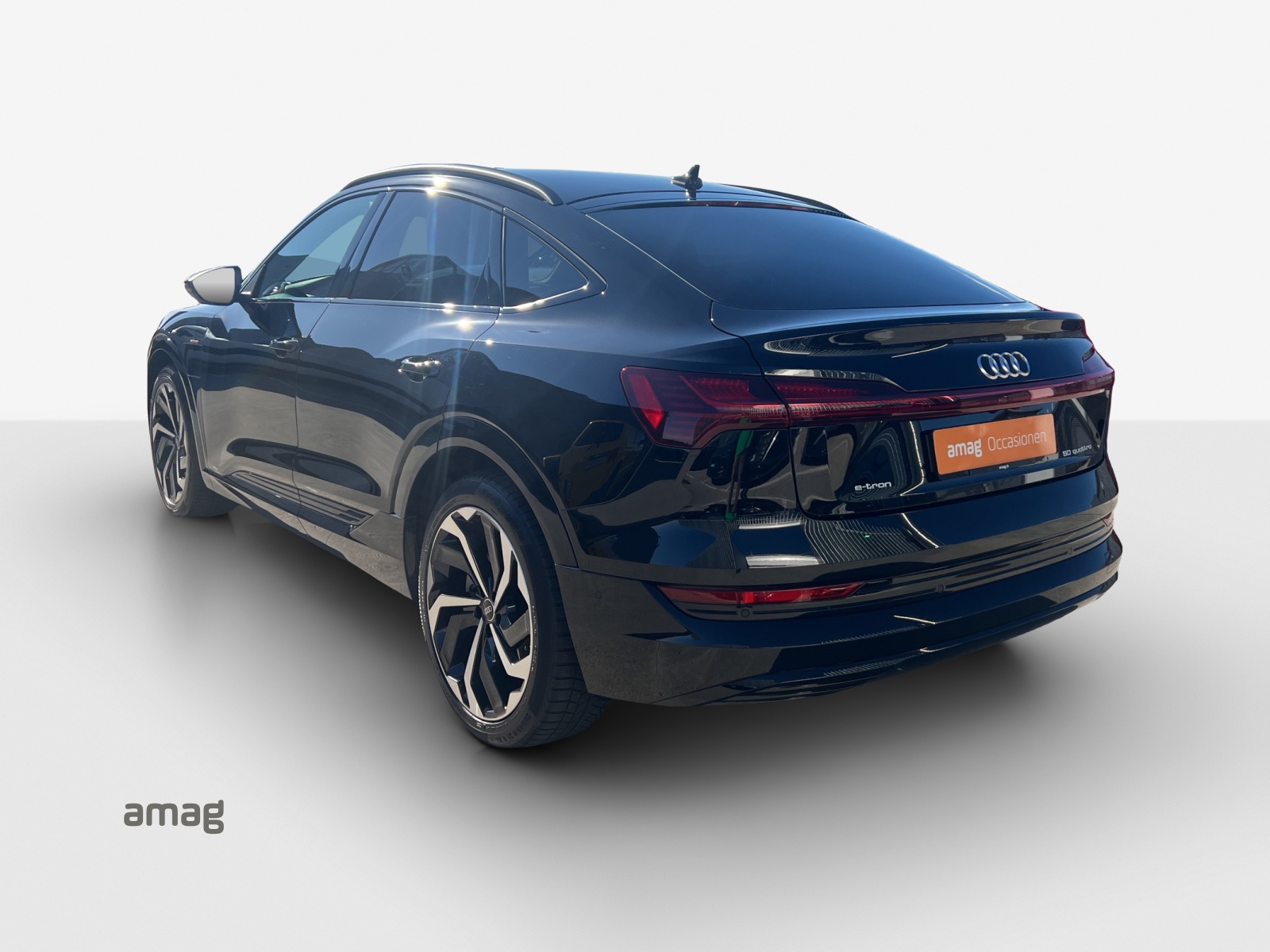 AUDI e-tron 50 Sportback Advanced quattro-image-3